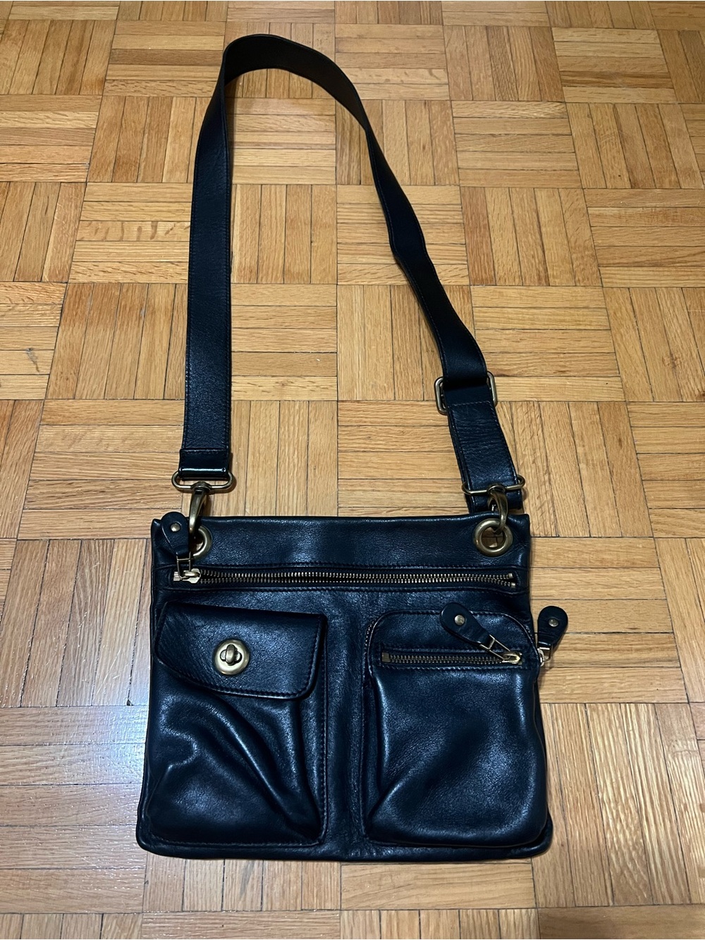 Roots leather bag